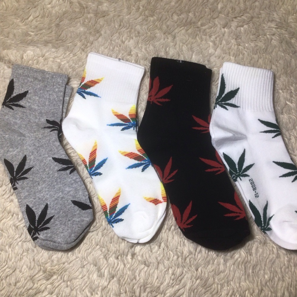 4 pairs marijuana leaf potleaf ankle socks